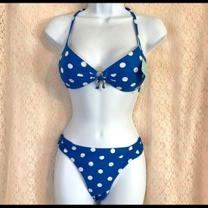 NWT Women’s 2 Piece Bikini Swimsuit- Medium